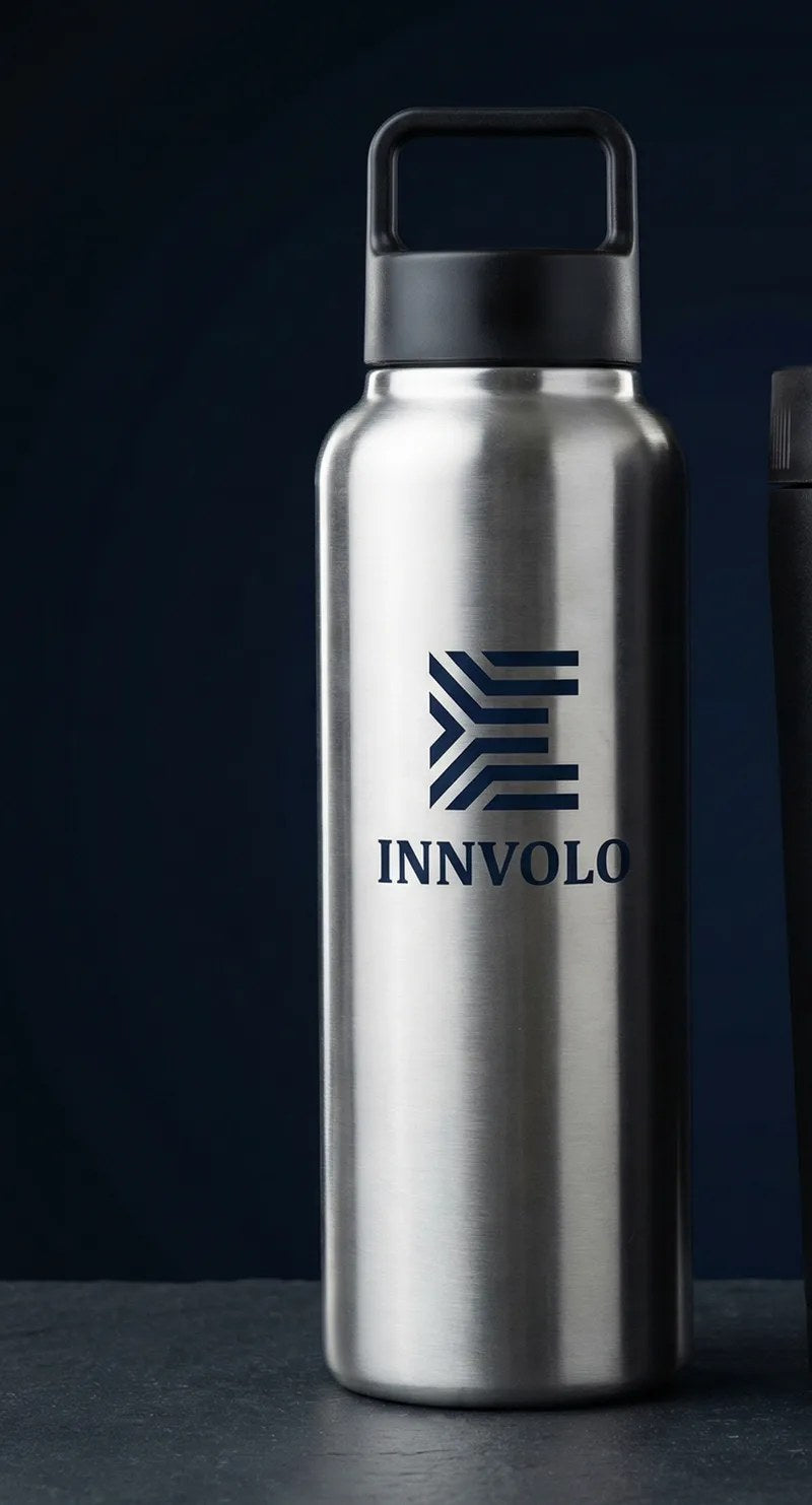 Botella Metálica de INNVOLO, lista para personalizar con el logo del cliente