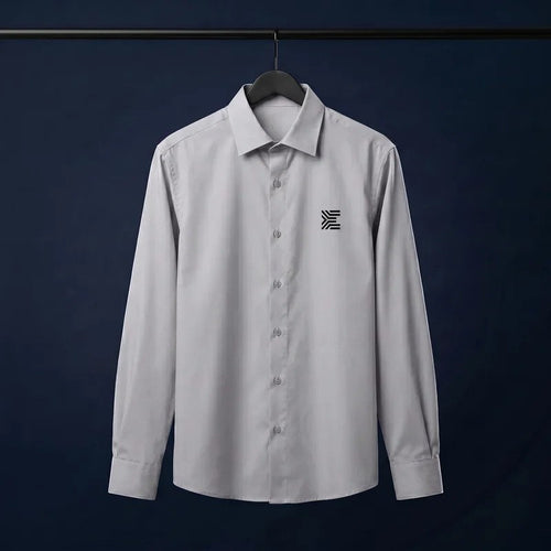 Camisa Corporativa de INNVOLO, lista para personalizar con el logo del cliente