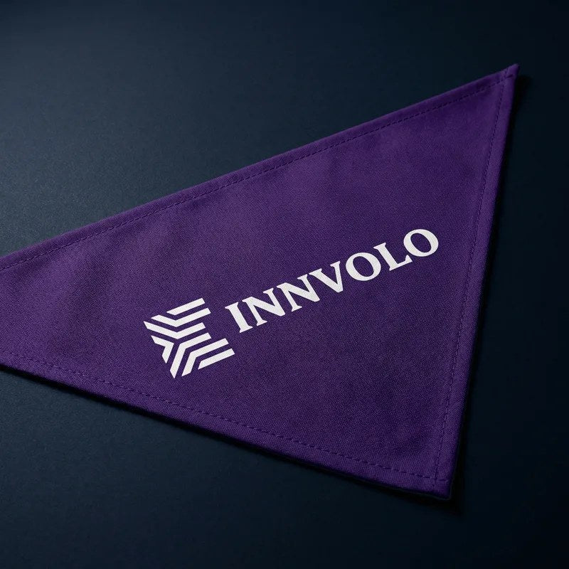 Pañoleta para Mascota de INNVOLO, lista para personalizar con el logo del cliente